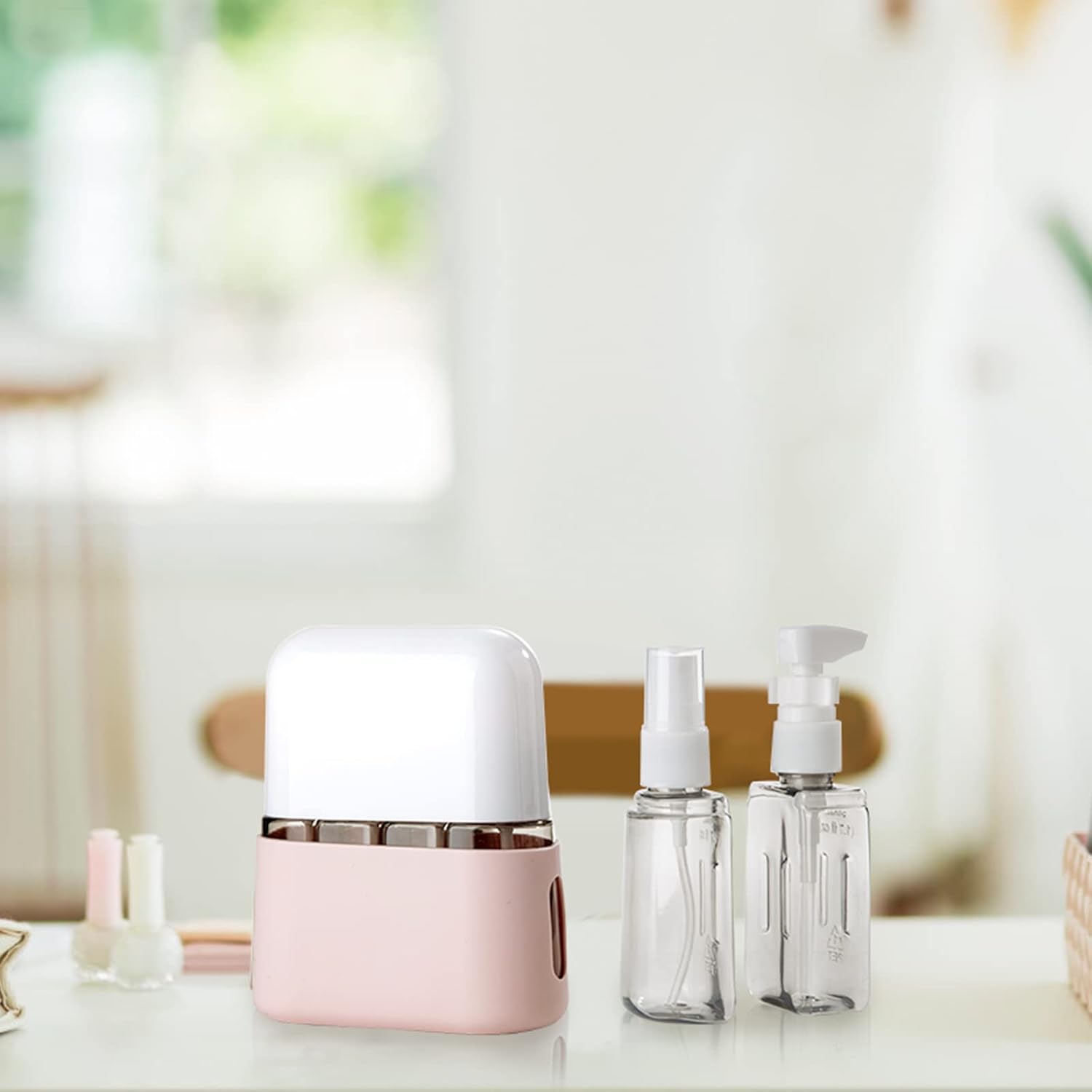 Madenia Reseflaskor, set för toalettartiklar, reseflaska 50 ml, transparent, 4 delar, läckagesäkra vätskebehållare för kosmetika med etikett