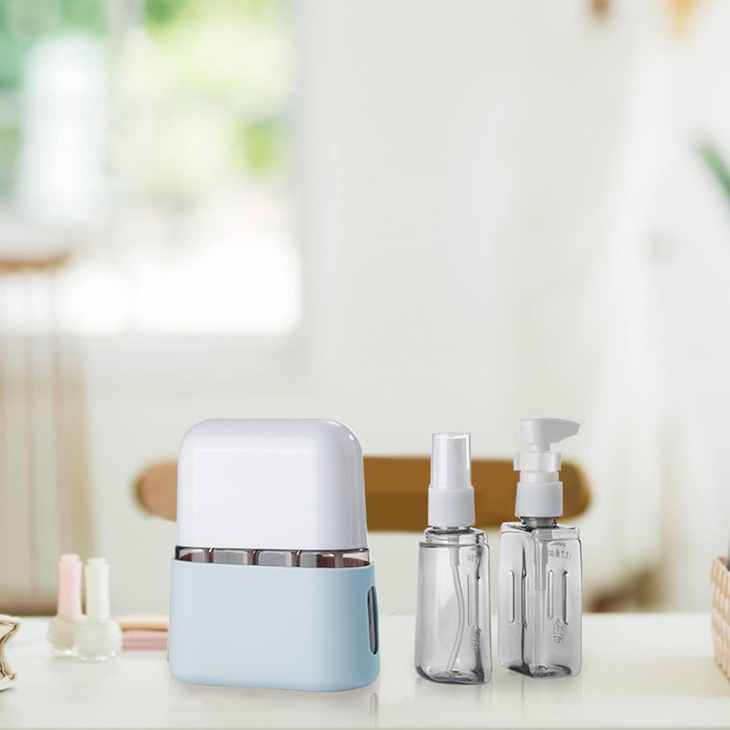 Madenia Reseflaskor, set för toalettartiklar, reseflaska 50 ml, transparent, 4 delar, läckagesäkra vätskebehållare för kosmetika med etikett